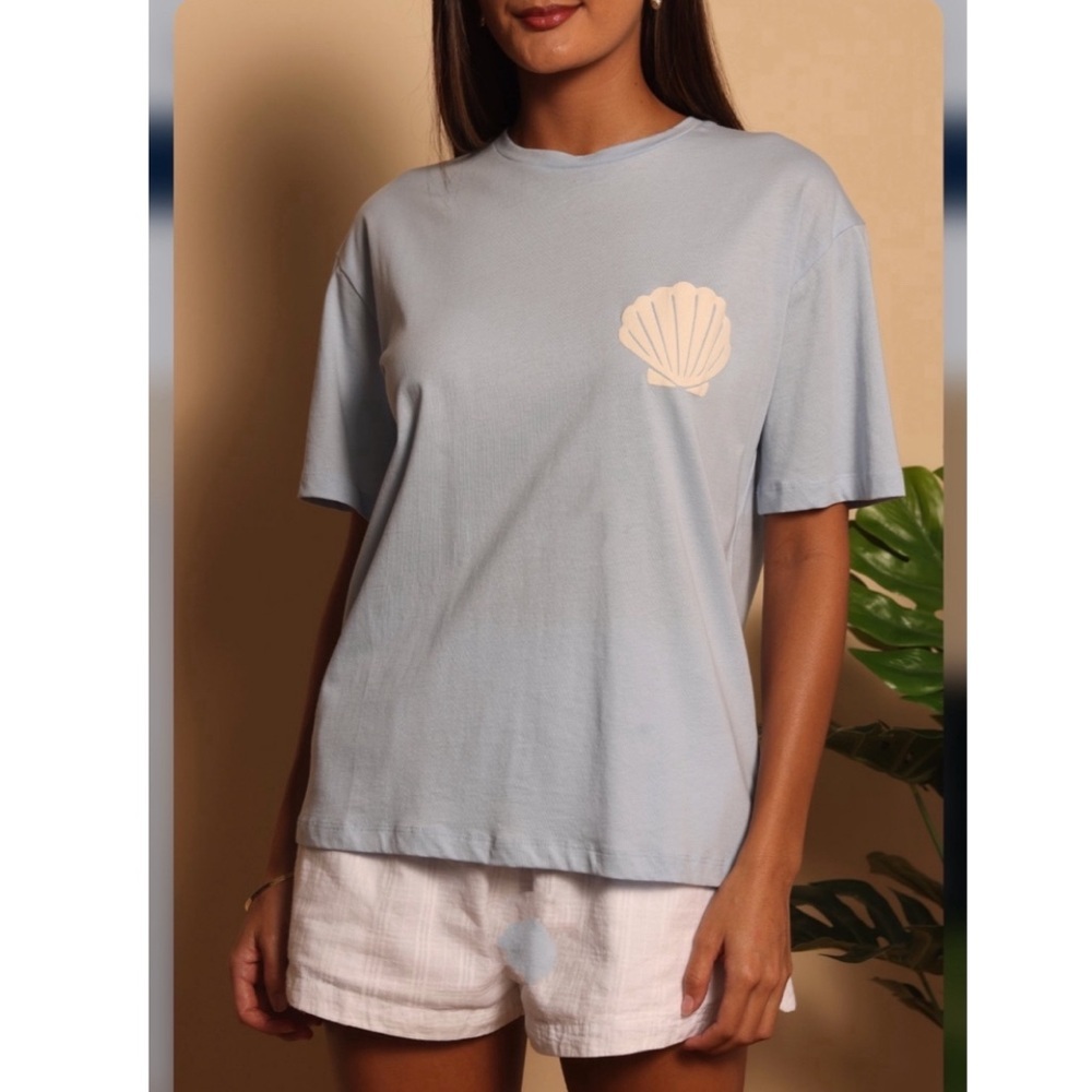 Apres Sea Shell Tee Shirt.